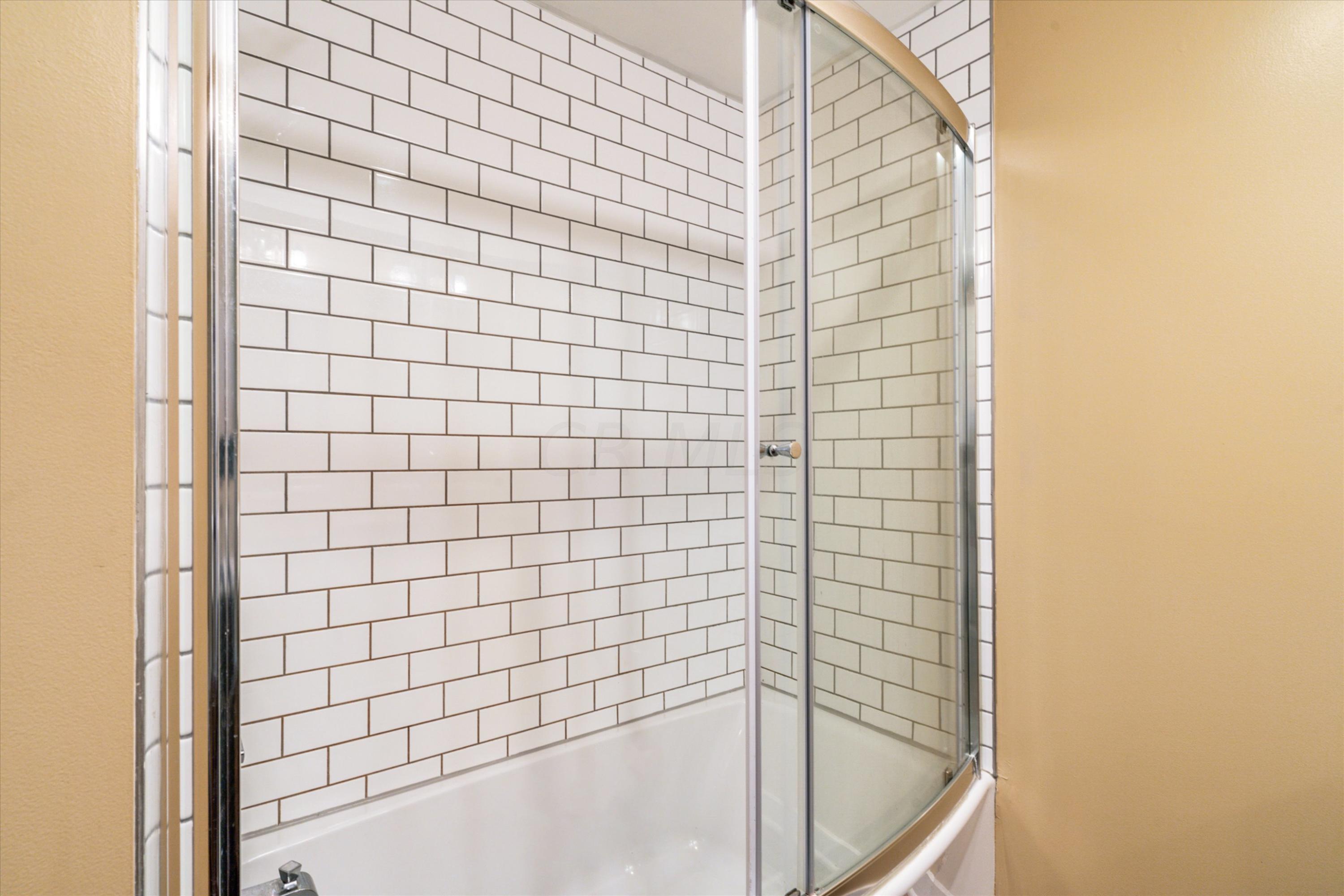 13930 London Road Orient, OH 43146 - Photo 18 of 79 Gallery Image 18