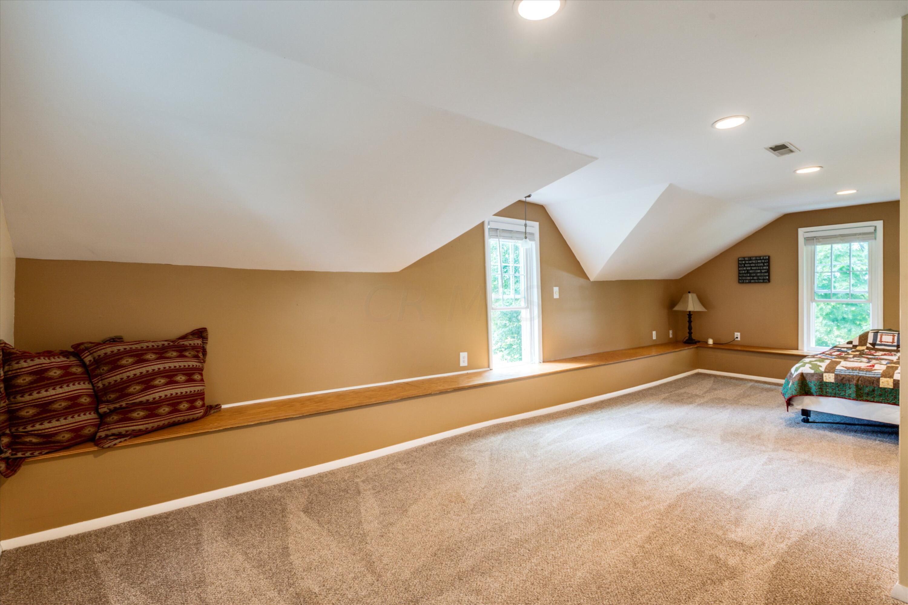 13930 London Road Orient, OH 43146 - Photo 32 of 79 Gallery Image 32