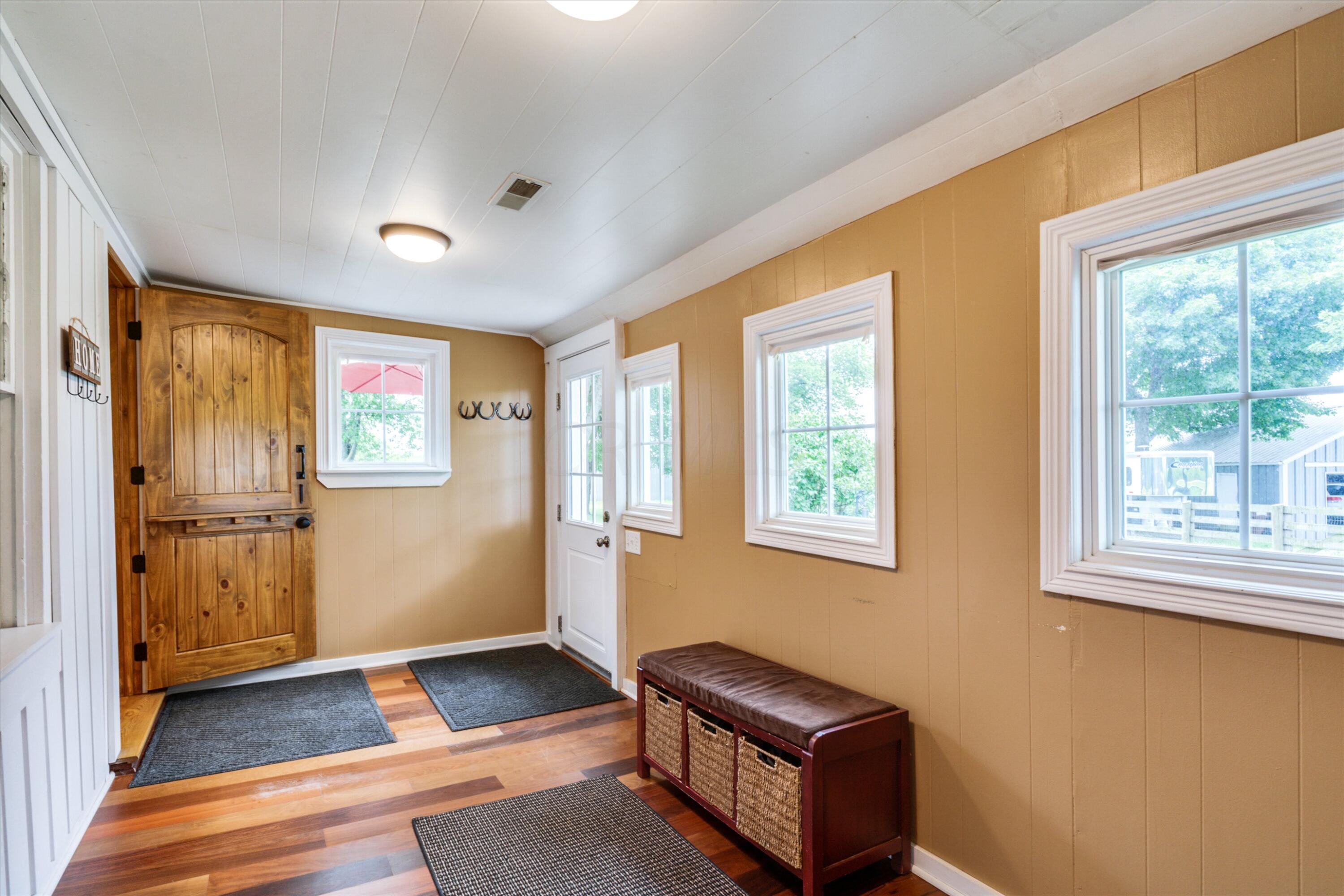 13930 London Road Orient, OH 43146 - Photo 9 of 79 Gallery Image 9
