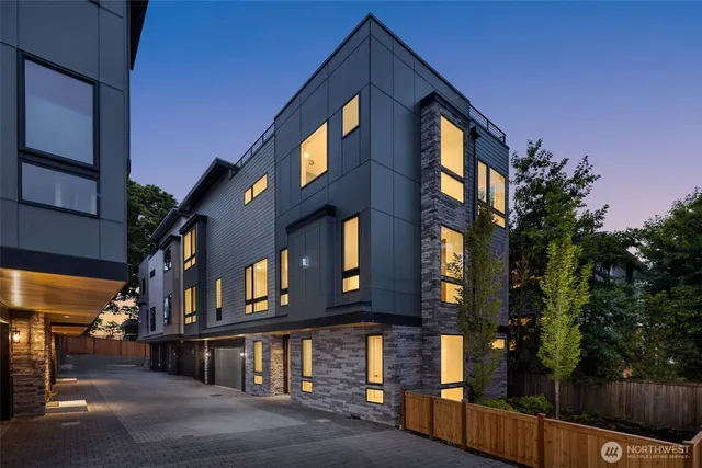 $1,650,000 | 13318 132nd Avenue Northeast, Kirkland, WA 98034