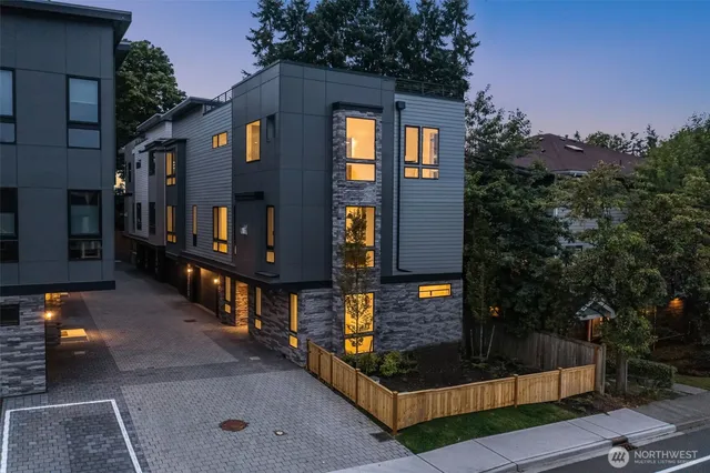 $1,650,000 | 13318 132nd Avenue Northeast, Kirkland, WA 98034