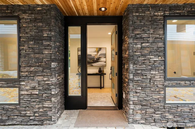 $1,650,000 | 13318 132nd Avenue Northeast, Kirkland, WA 98034