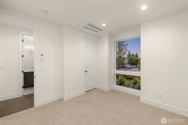 $1,650,000 | 13318 132nd Avenue Northeast, Kirkland, WA 98034