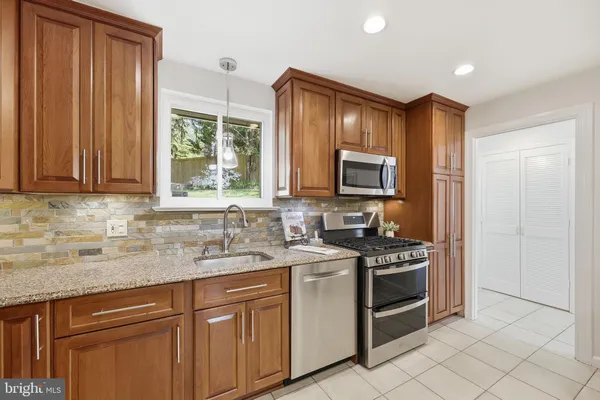 $785,000 | 10809 Drumm Avenue, Kensington, MD 20895