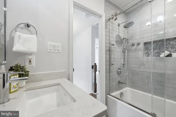 $785,000 | 10809 Drumm Avenue, Kensington, MD 20895