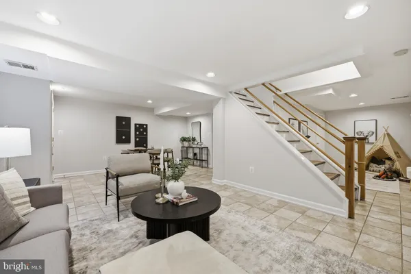 $785,000 | 10809 Drumm Avenue, Kensington, MD 20895