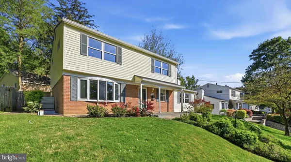 $785,000 | 10809 Drumm Avenue, Kensington, MD 20895