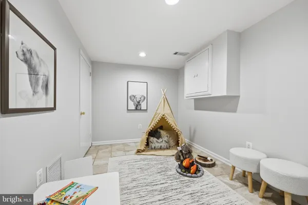 $785,000 | 10809 Drumm Avenue, Kensington, MD 20895
