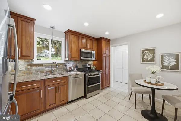 $785,000 | 10809 Drumm Avenue, Kensington, MD 20895