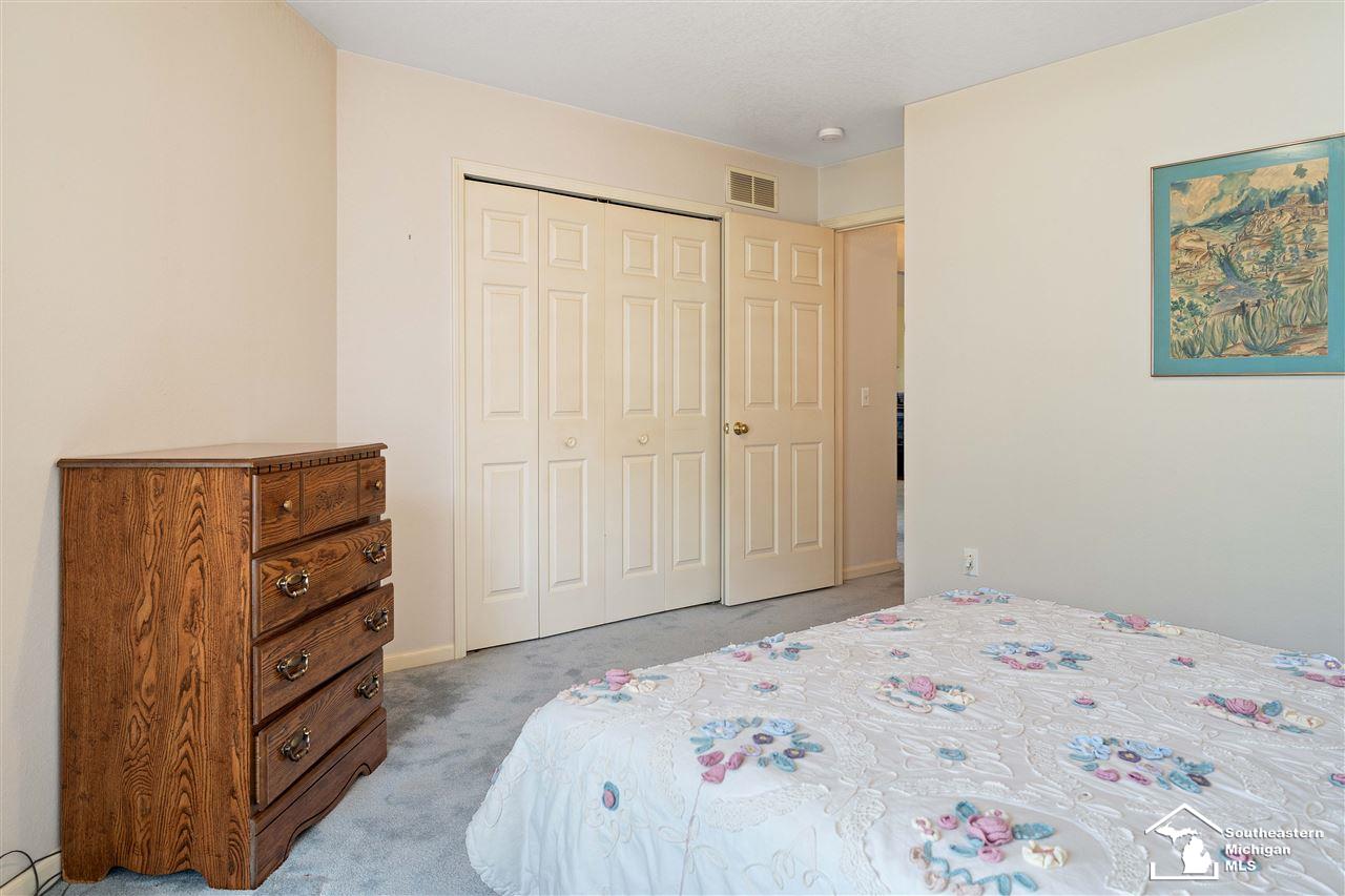 1663 Spruce Court Temperance, MI 48182 - Photo 14 of 21 Gallery Image 14
