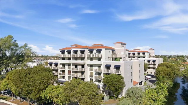 $2,800 | 8430 Southwest 8th Street, Unit 405B, Miami, FL 33144