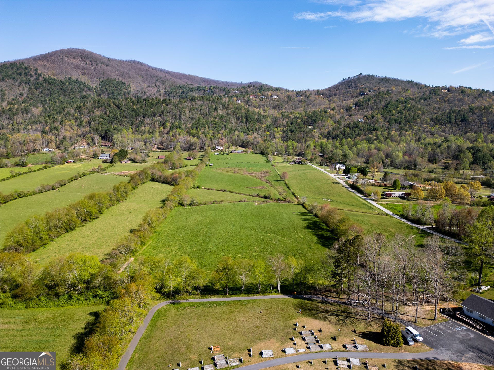 5192 Wolffork Road Rabun Gap, GA 30568 - Photo 39 of 63 a view of a city