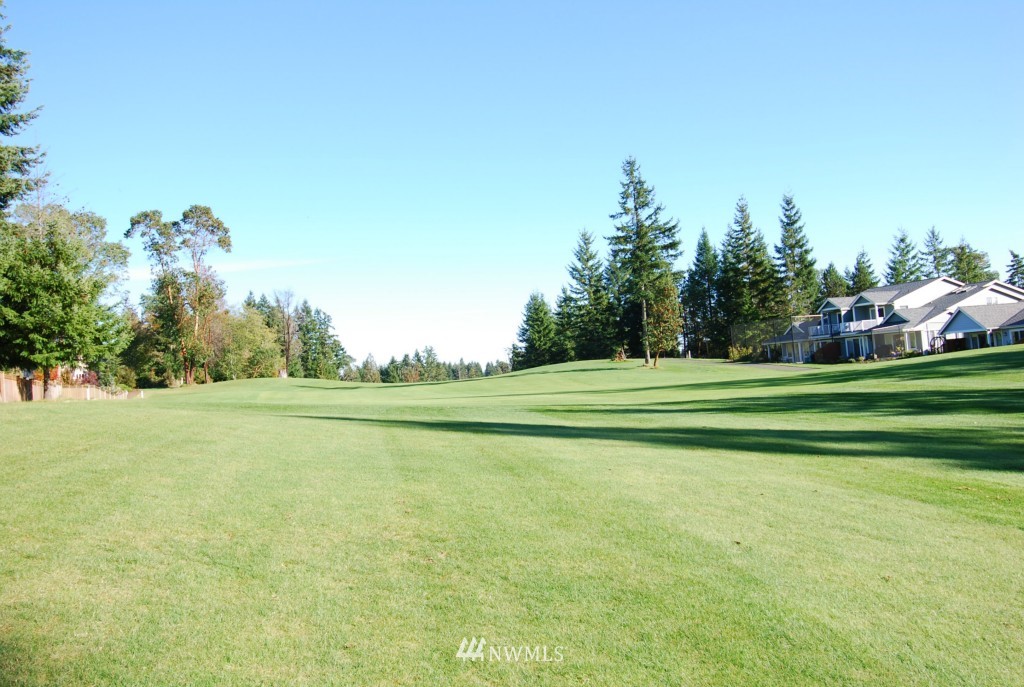 191 Sterling Drive Allyn, WA 98524 - Photo 3 of 7