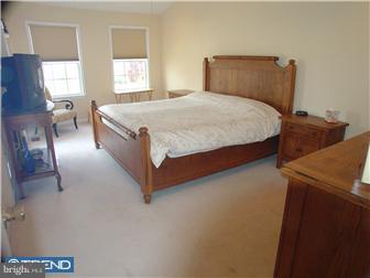 9 Warwick Road West Windsor, NJ 08550 - Photo 10 of 12 Bedroom - Main