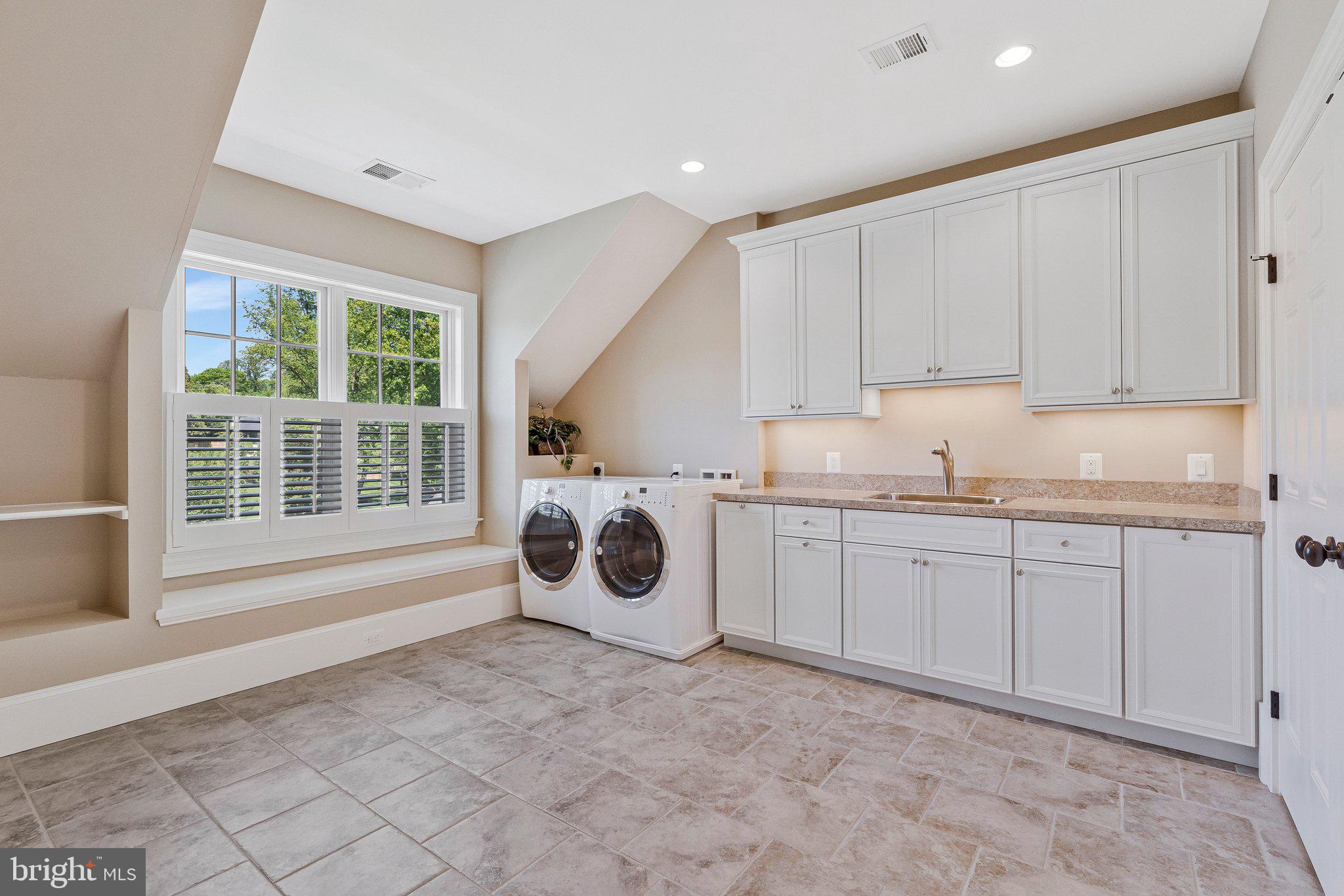 6807 Wemberly Way McLean, VA 22101 - Photo 43 of 82 The Laundry Room dreams are made of!