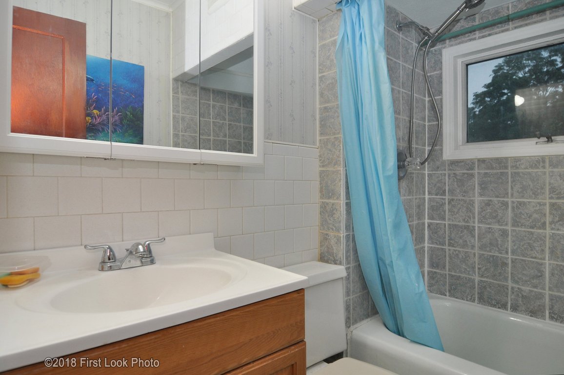 75 Madison Street Pawtucket, RI 02861 - Photo 12 of 30 Gallery Image 12