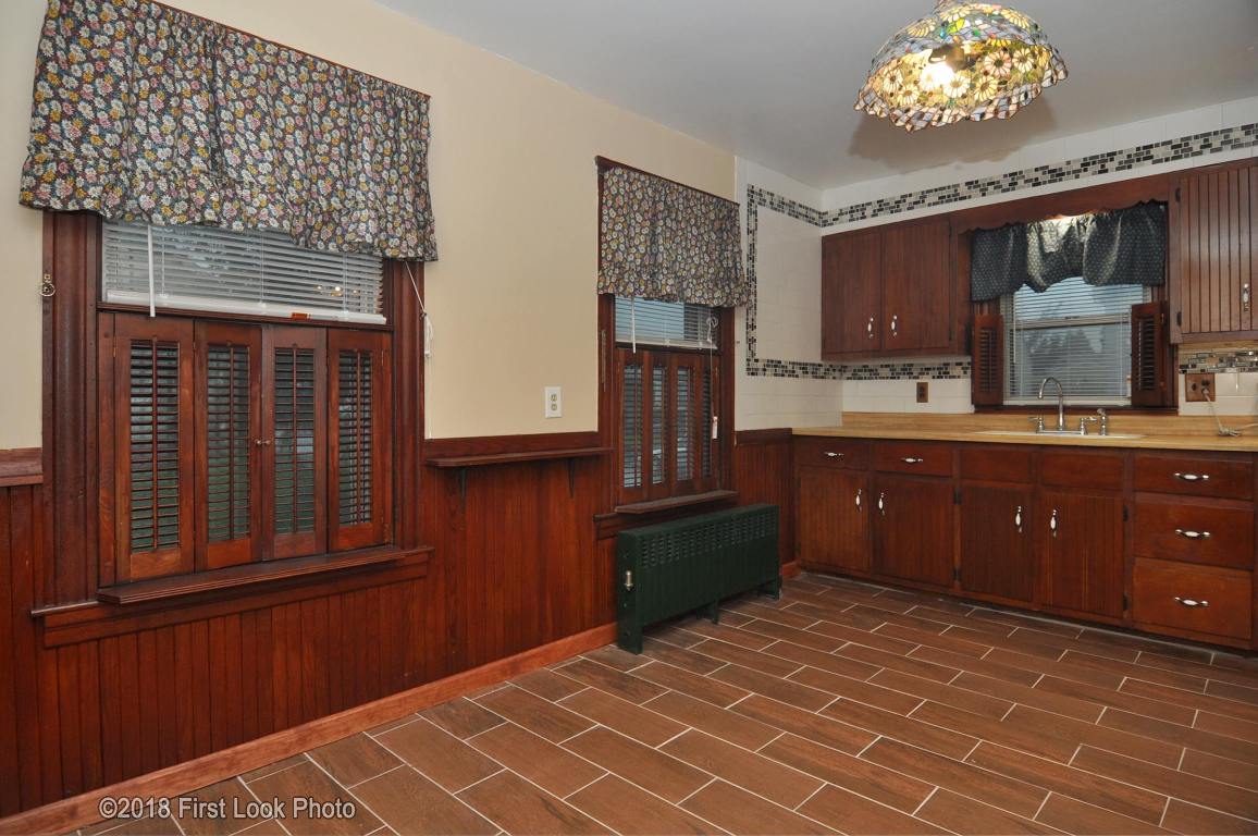 75 Madison Street Pawtucket, RI 02861 - Photo 3 of 30 Gallery Image 3