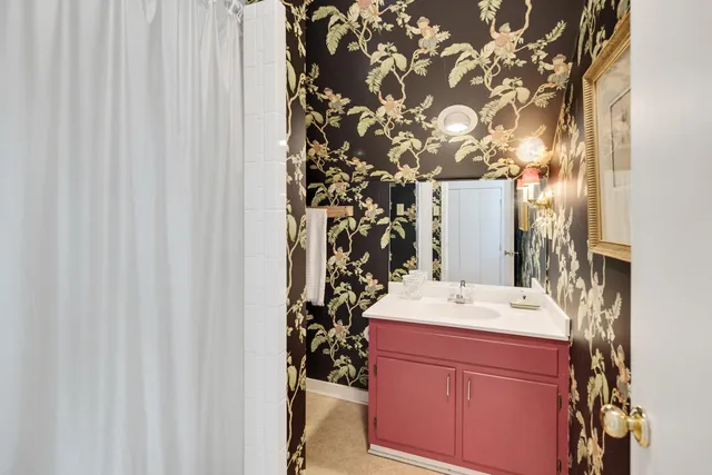 $475,000 | 1643 Vinton Avenue, Memphis, TN 38104