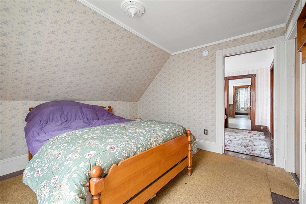 18 Raddin Grove Avenue Lynn, MA 01905 - Photo 30 of 42