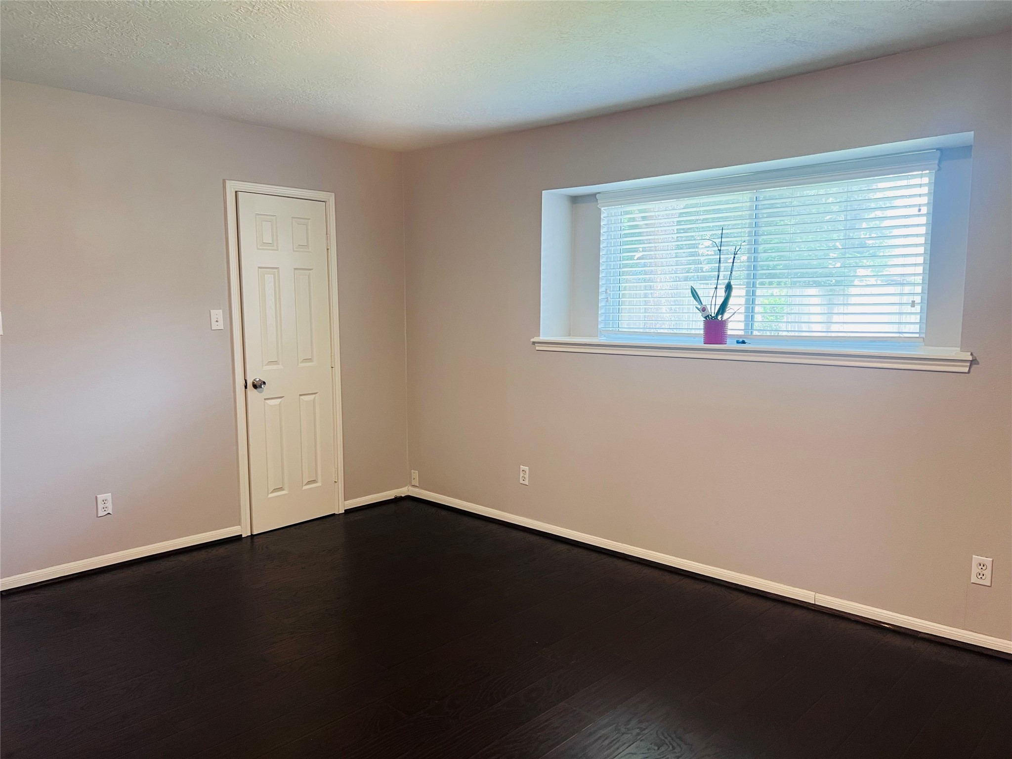 902 Hidden Canyon Road Katy, TX 77450 - Photo 10 of 20 Primary bedroom