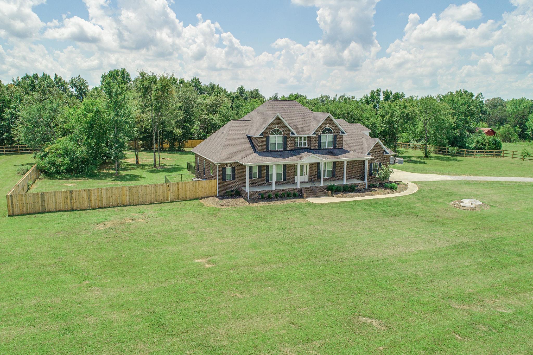 8460 East Gum Road Murfreesboro, TN 37127 - Photo 2 of 30 Stately Home on almost 6 ACRES!