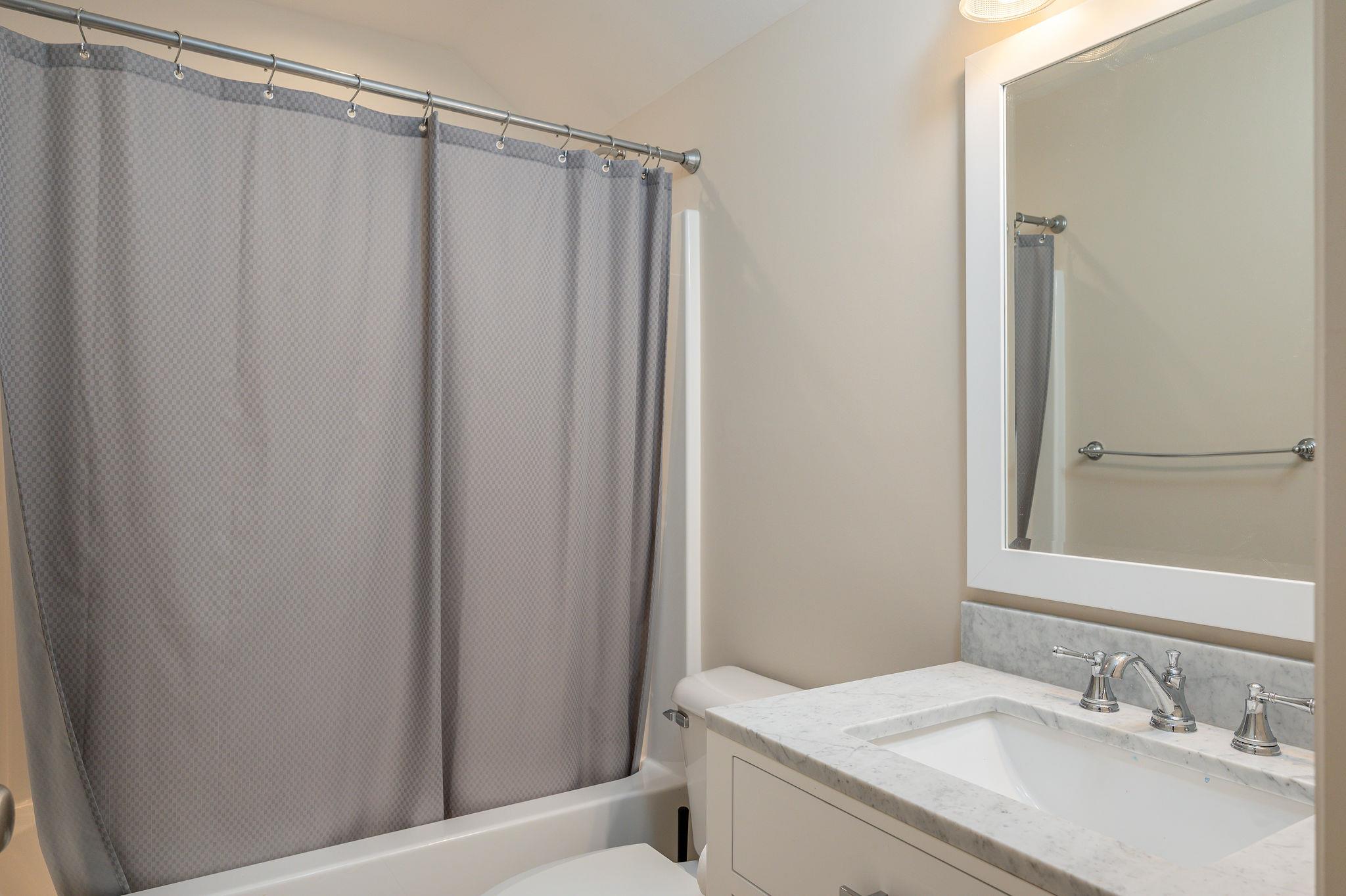 8460 East Gum Road Murfreesboro, TN 37127 - Photo 25 of 30 Full Hall Bath Upstairs servicing Guest Room #3 & Bonus Room. Updated Vanity!