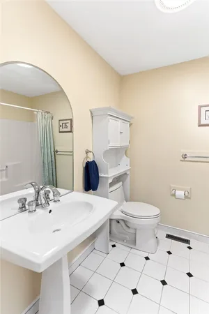 $895,000 | 9 Eagle Nest Drive, Lincoln, RI 02865