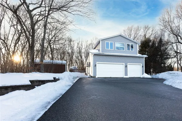 $895,000 | 9 Eagle Nest Drive, Lincoln, RI 02865