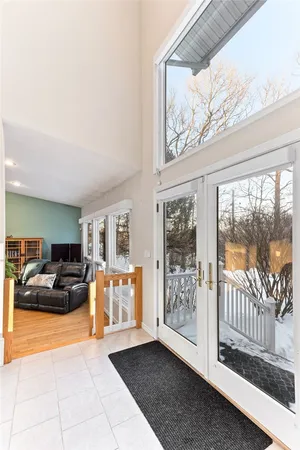 $895,000 | 9 Eagle Nest Drive, Lincoln, RI 02865
