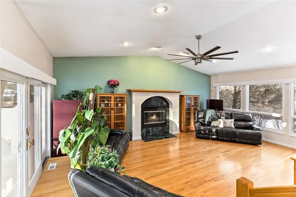 $895,000 | 9 Eagle Nest Drive, Lincoln, RI 02865