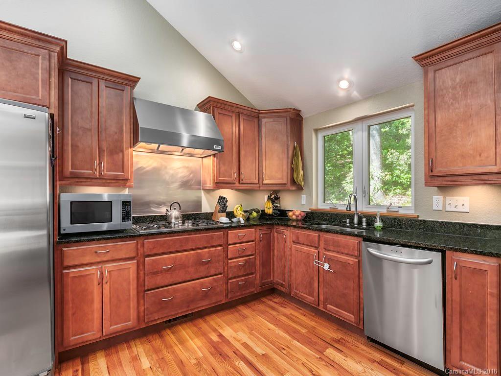 918 Long Branch Road Swannanoa, NC 28778 - Photo 7 of 24 Gallery Image 7