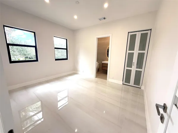 $2,599,999 | 2931 Southwest 139th Terrace, Davie, FL 33330