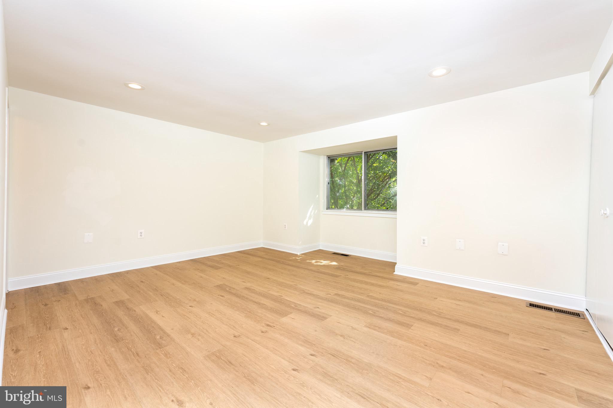 9453 Horizon Run Road, Unit 8F Montgomery Village, MD 20886 - Photo 21 of 26