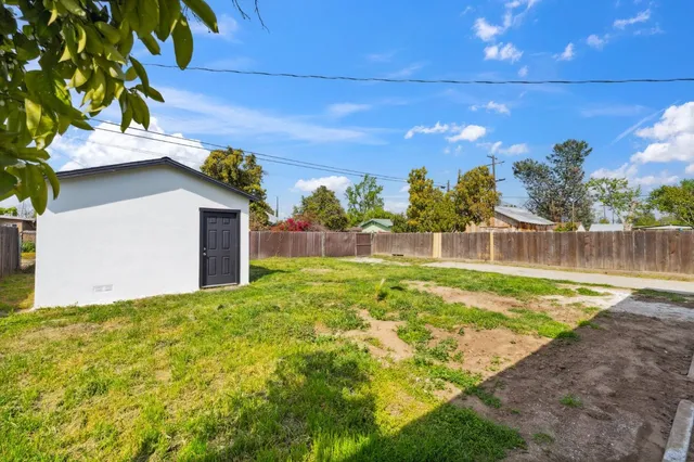 $324,998 | 2623 East McKenzie Avenue, Fresno, CA 93701