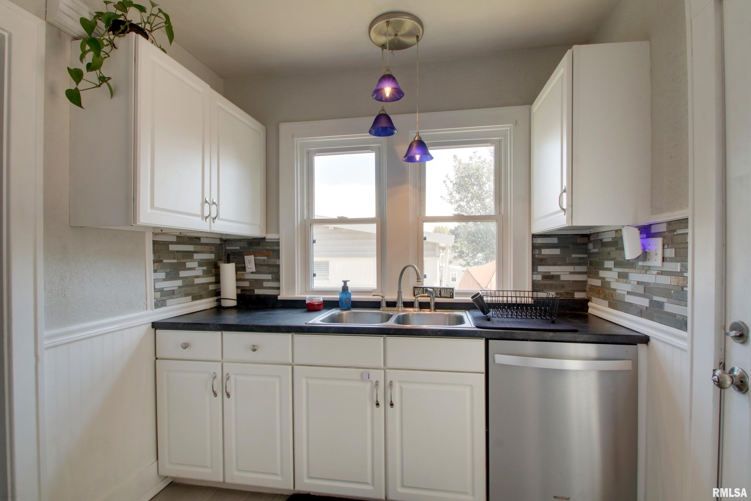 2524 Cedar Street Quincy, IL 62301 - Photo 11 of 31