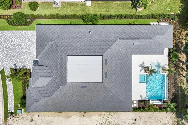 $3,920,231 | 16767 Enclave Circle, Naples, FL 34110