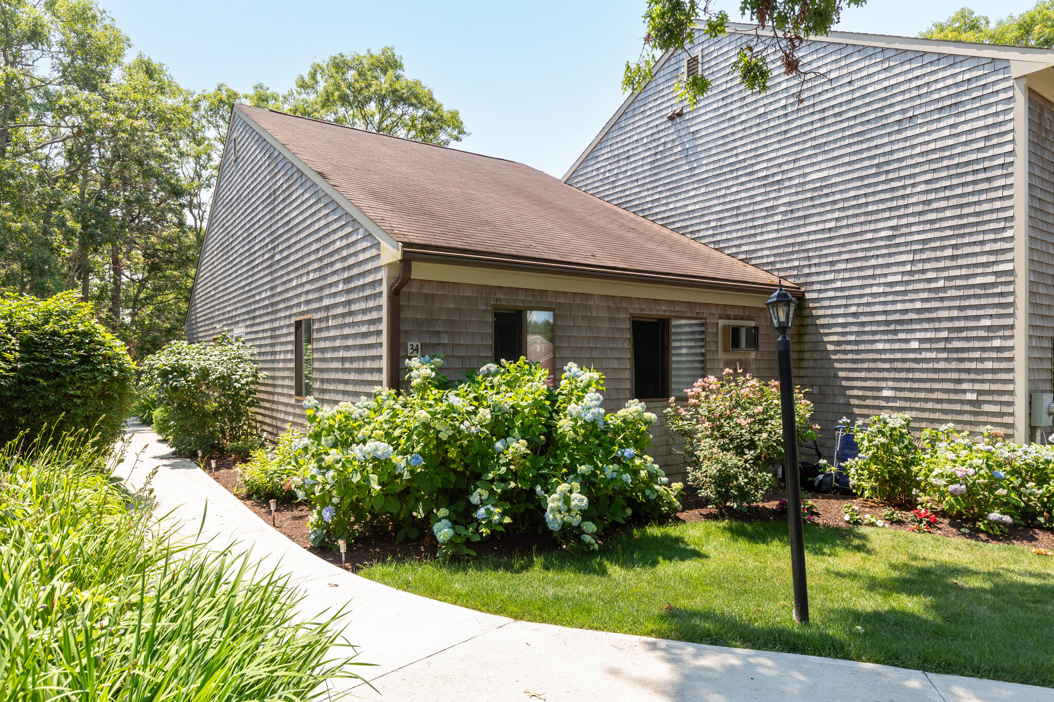 34 Round House Road, Unit 34 Buzzards Bay, MA 02532 - Photo 3 of 40 02
