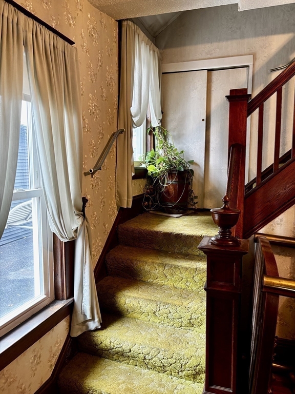 91 Daviston Street Springfield, MA 01108 - Photo 20 of 34