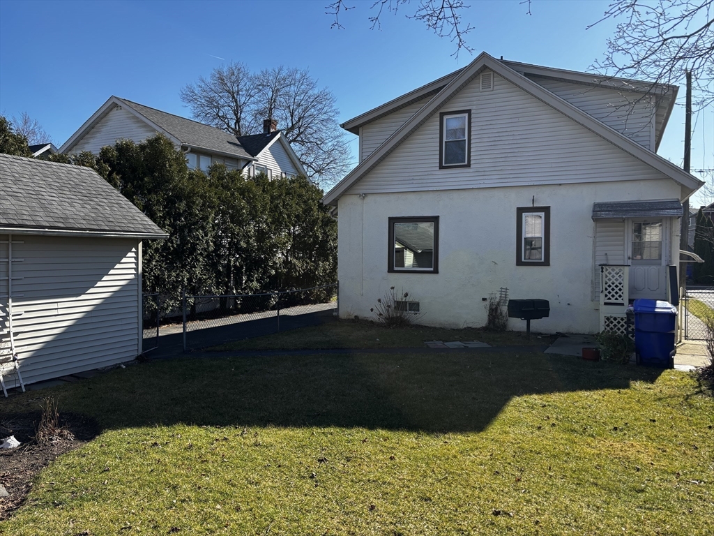 91 Daviston Street Springfield, MA 01108 - Photo 32 of 34