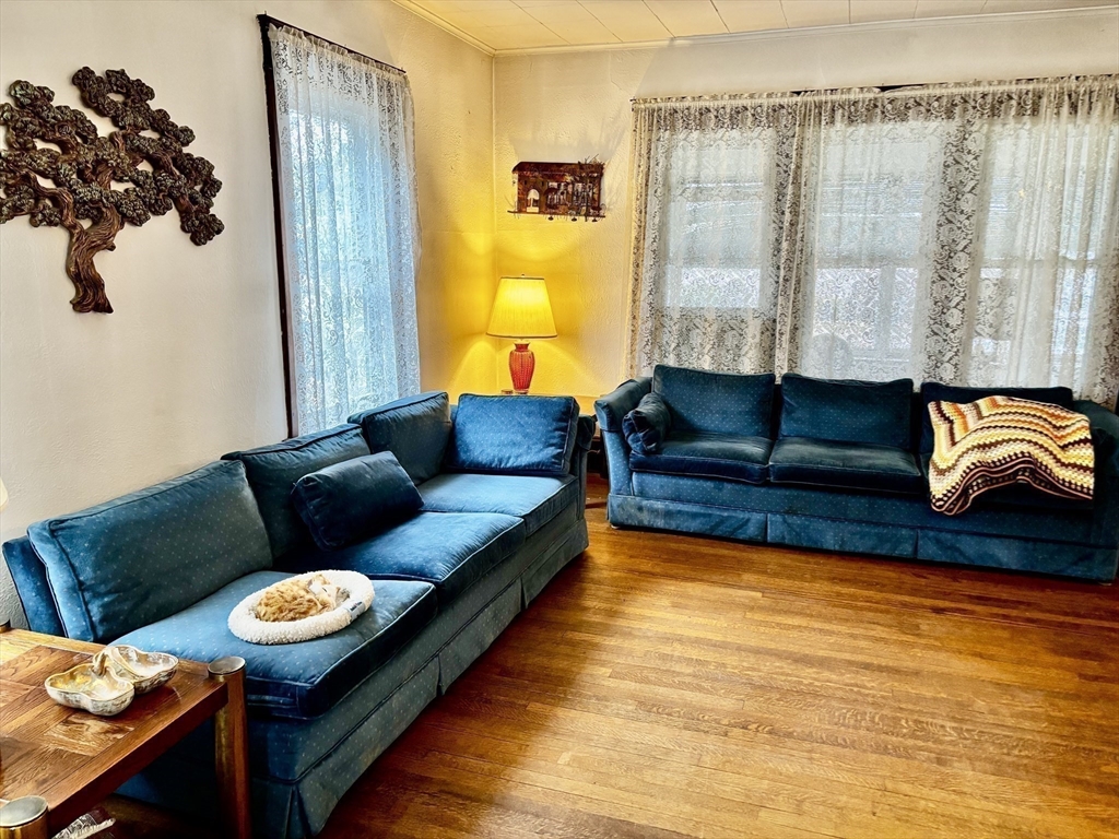 91 Daviston Street Springfield, MA 01108 - Photo 10 of 34