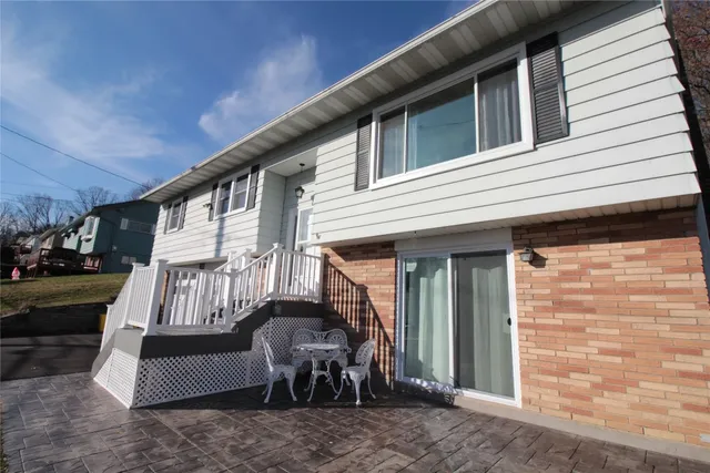 $279,000 | 215 Jamaica Boulevard, Endicott, NY 13760