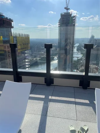 $2,500 | 84 East Avenue, Unit 1604, Austin, TX 78701