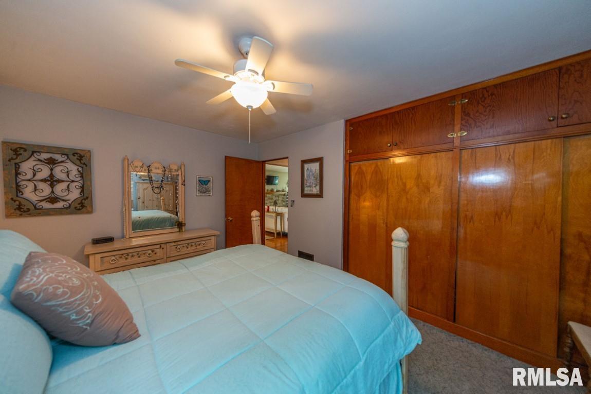1712 Salem Road Mount Vernon, IL 62864 - Photo 11 of 32 Gallery Image 11