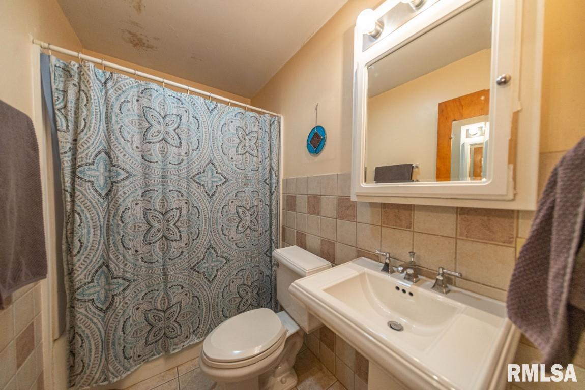 1712 Salem Road Mount Vernon, IL 62864 - Photo 14 of 32 Gallery Image 14