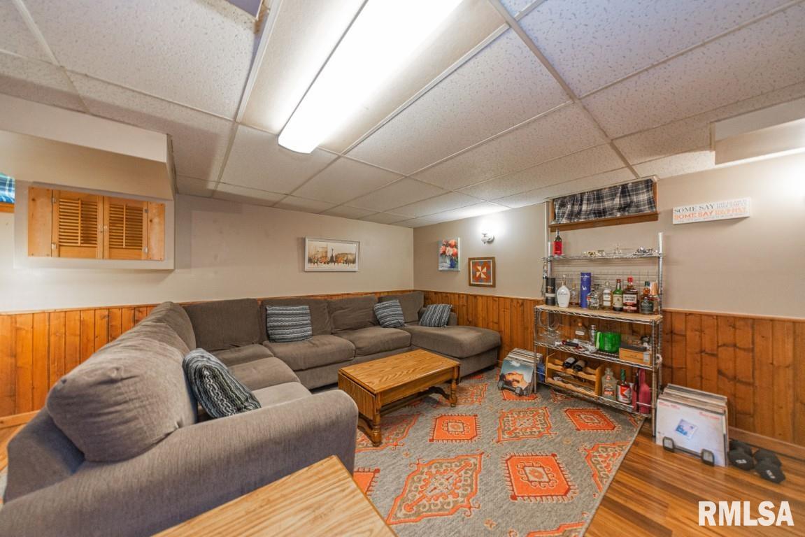 1712 Salem Road Mount Vernon, IL 62864 - Photo 20 of 32 Gallery Image 20