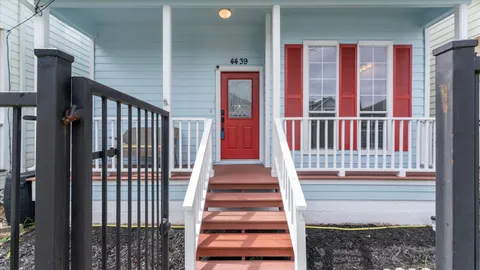 $379,900 | 4439 Spencer Street, Houston, TX 77007