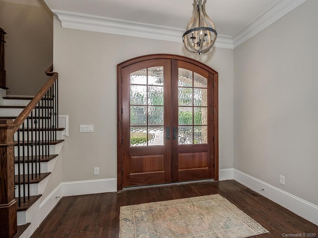 4329 Tottenham Road Charlotte, NC 28226 - Photo 3 of 42 Gallery Image 3