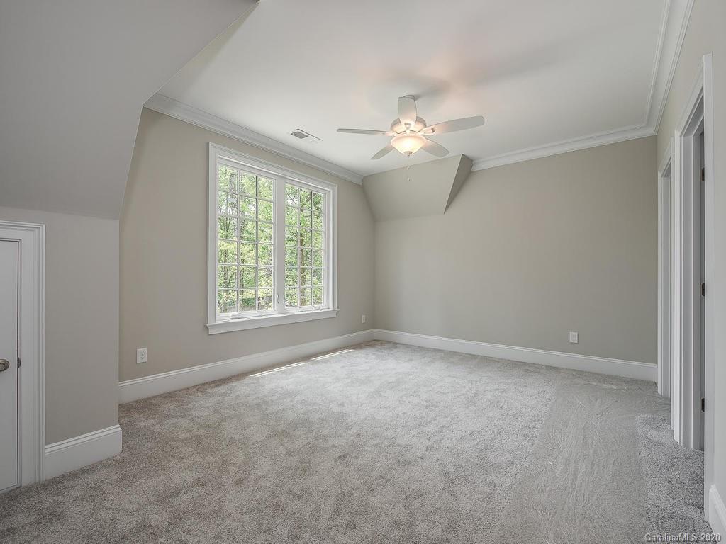 4329 Tottenham Road Charlotte, NC 28226 - Photo 31 of 42 Gallery Image 31