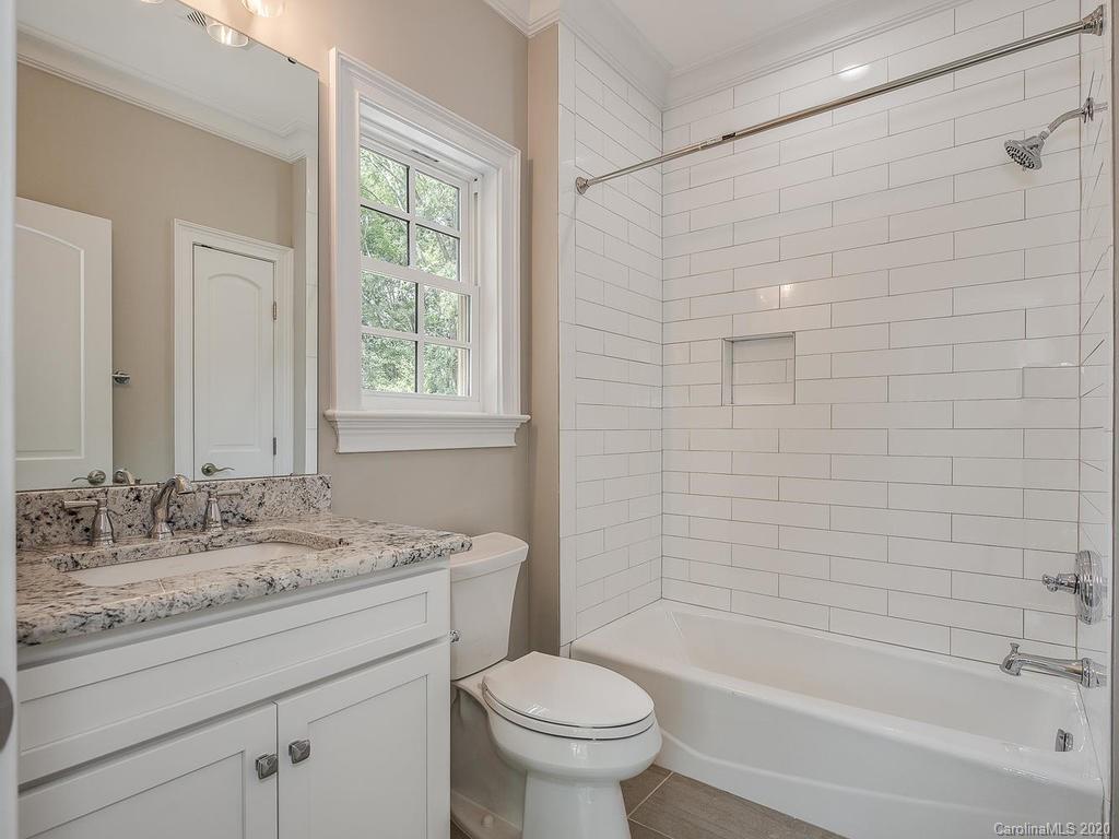 4329 Tottenham Road Charlotte, NC 28226 - Photo 32 of 42 Gallery Image 32