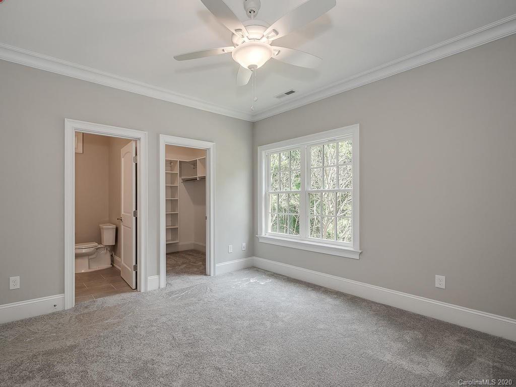 4329 Tottenham Road Charlotte, NC 28226 - Photo 35 of 42 Gallery Image 35